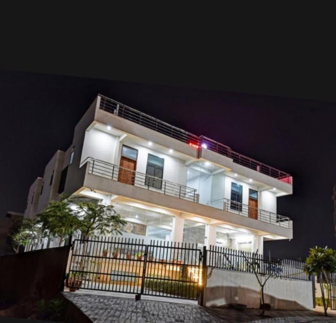 Hotel Amrapali Inn 자이푸르 외부 사진